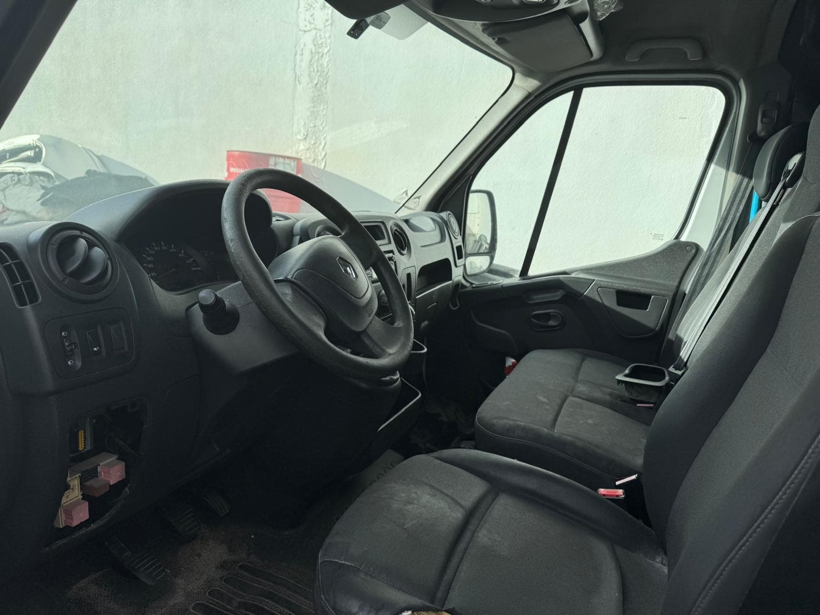 Renault Master 2.3 dCi · Ano 2016 — imagem 7