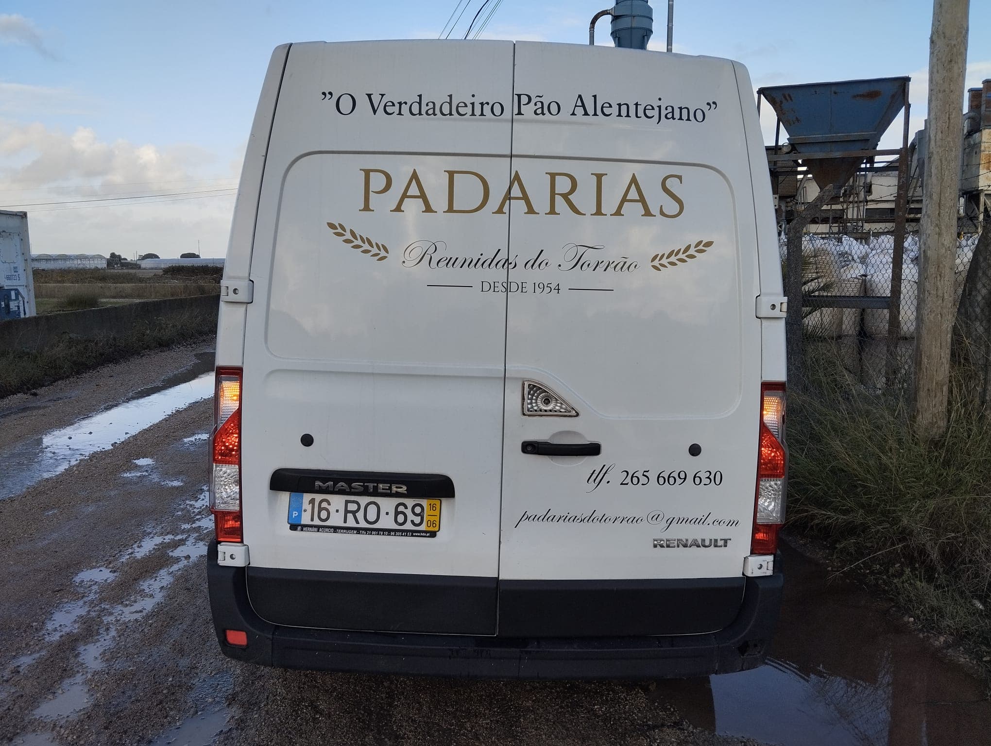 Renault Master 2.3 dCi · Ano 2016 — imagem 4