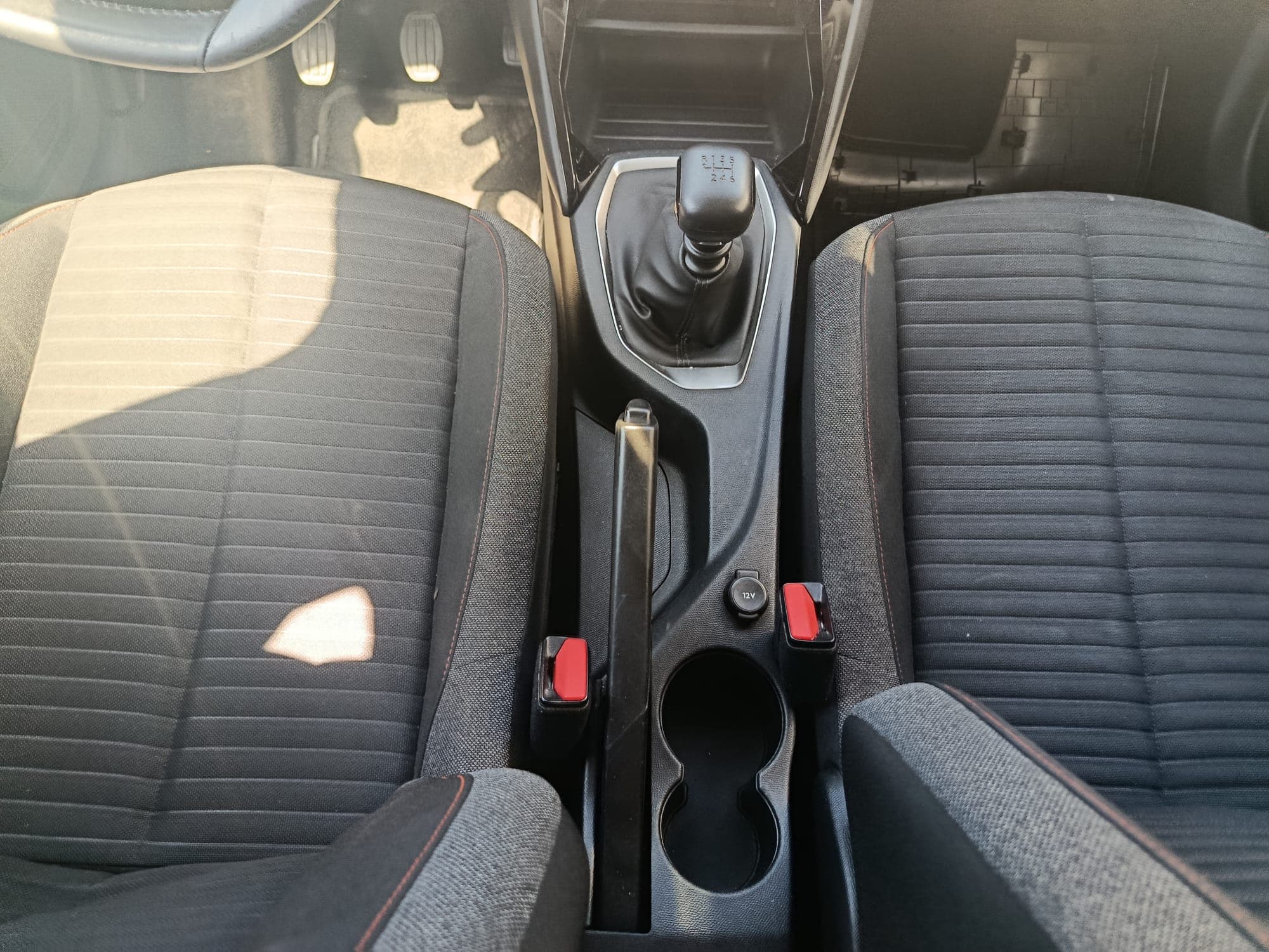 Peugeot 2008 · Année 2021 — image 9