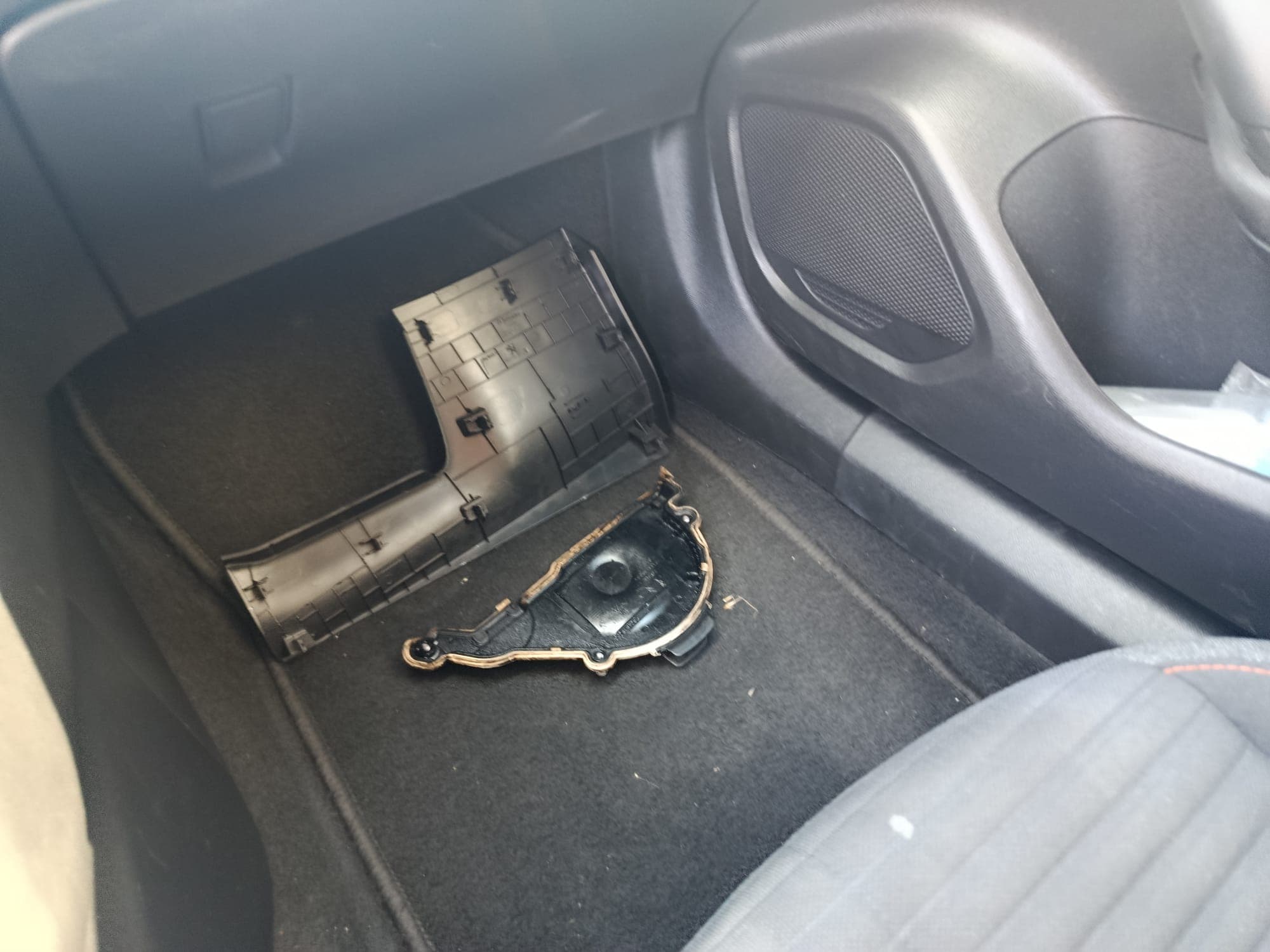 Peugeot 2008 · Année 2021 — image 15
