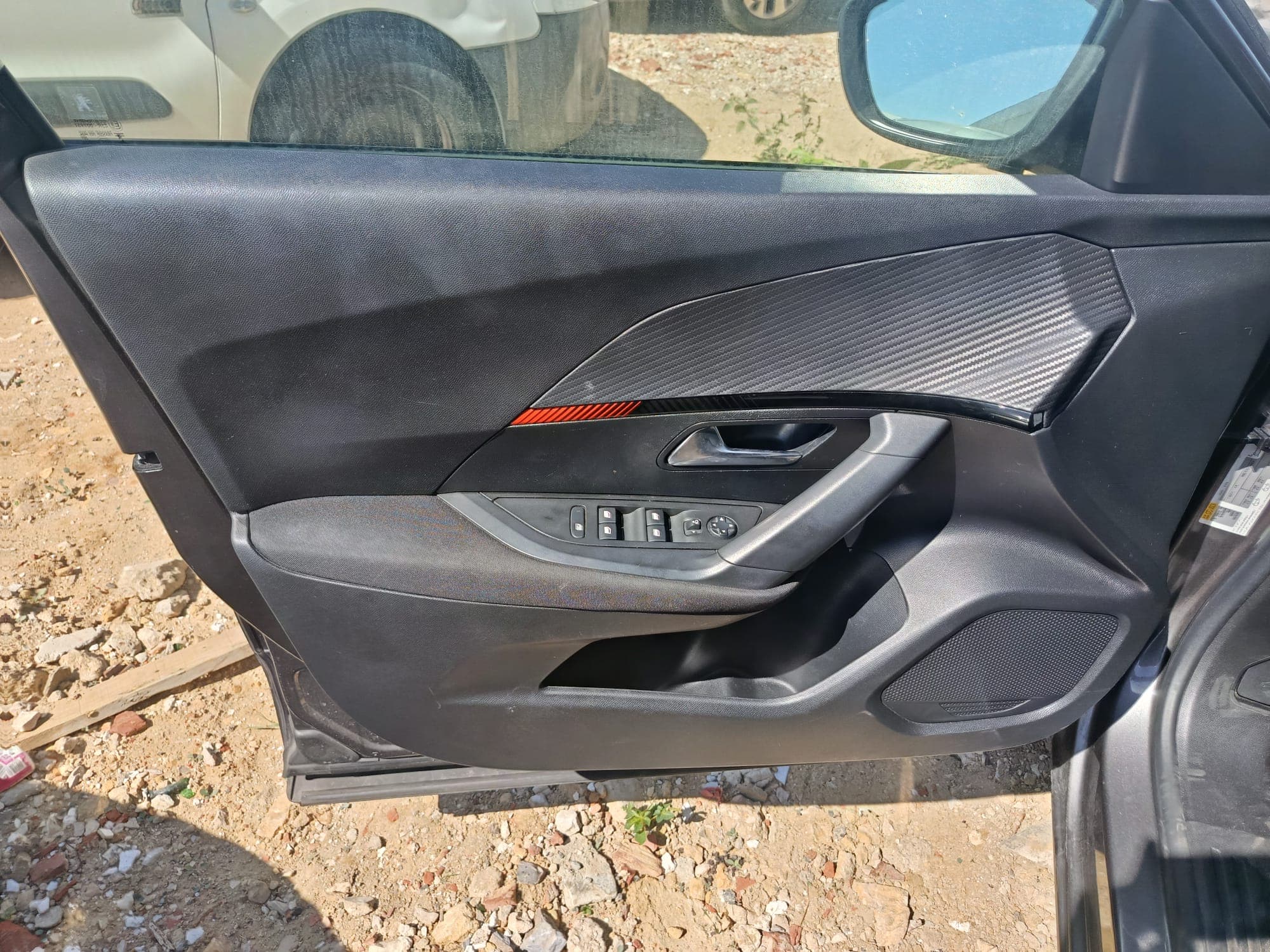 Peugeot 2008 · Année 2021 — image 18