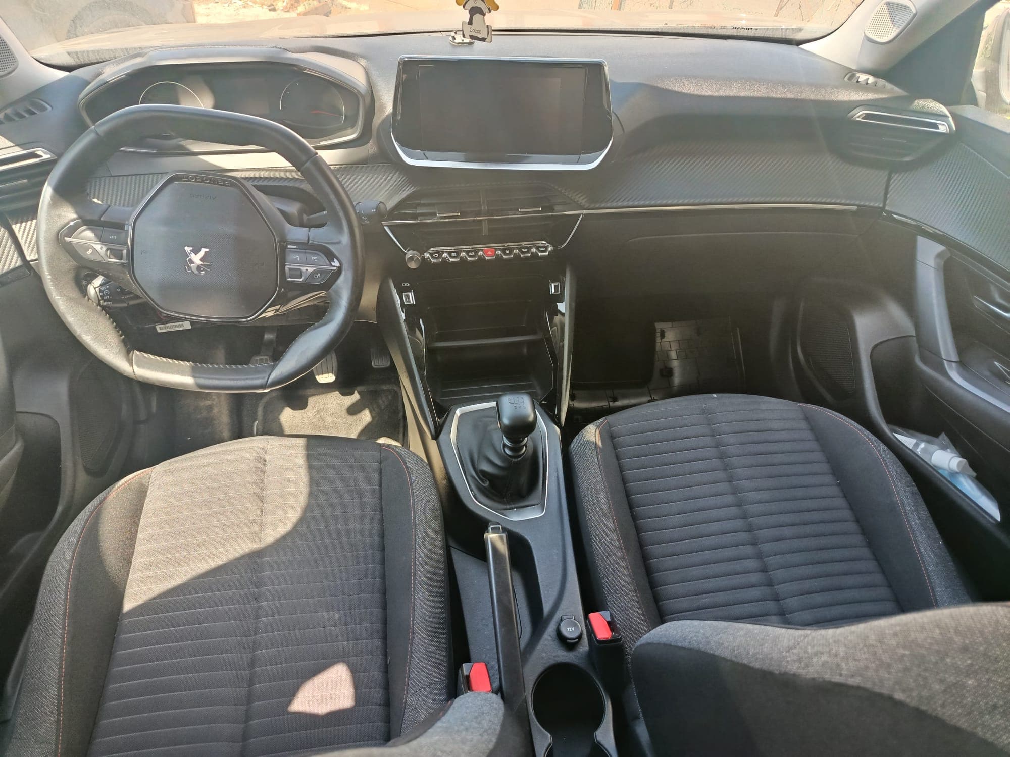 Peugeot 2008 · Année 2021 — image 13