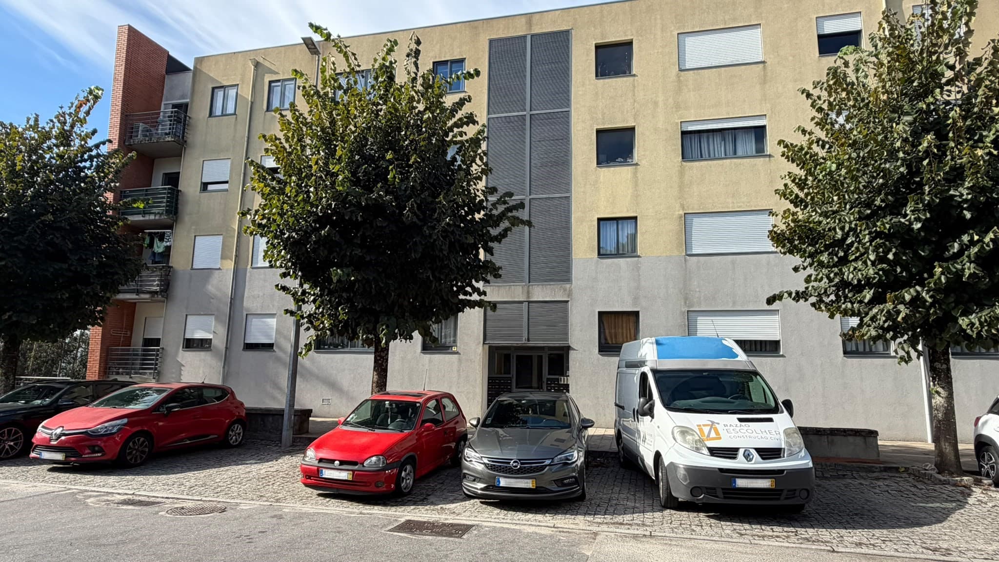 T3 Apartment + Parking Space + Storage · Alfena, Valongo — image 1