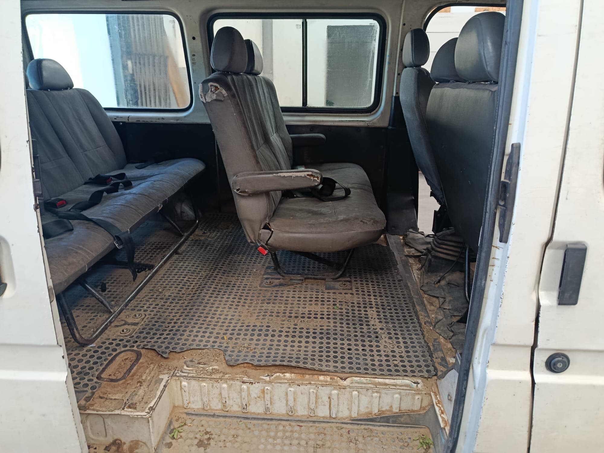 Ford Transit · Année 1998 — image 28