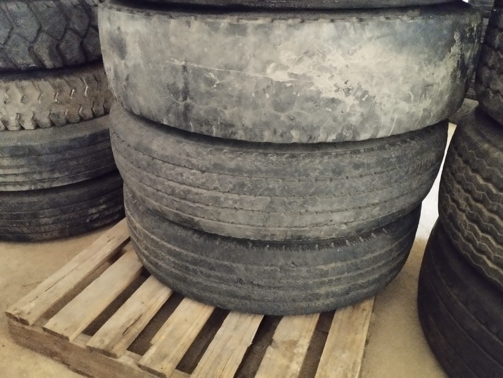 Pneus avec jantes — Full run | Tyres with rims — Full run