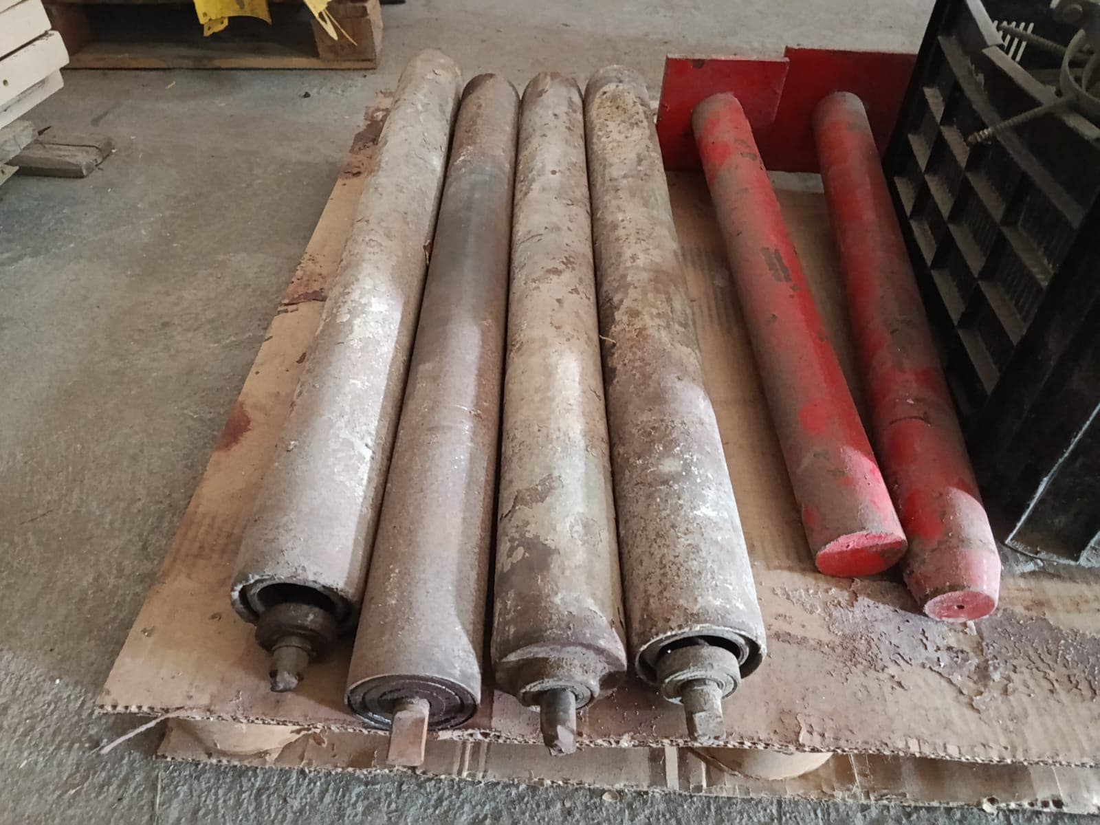 Conveyor rollers