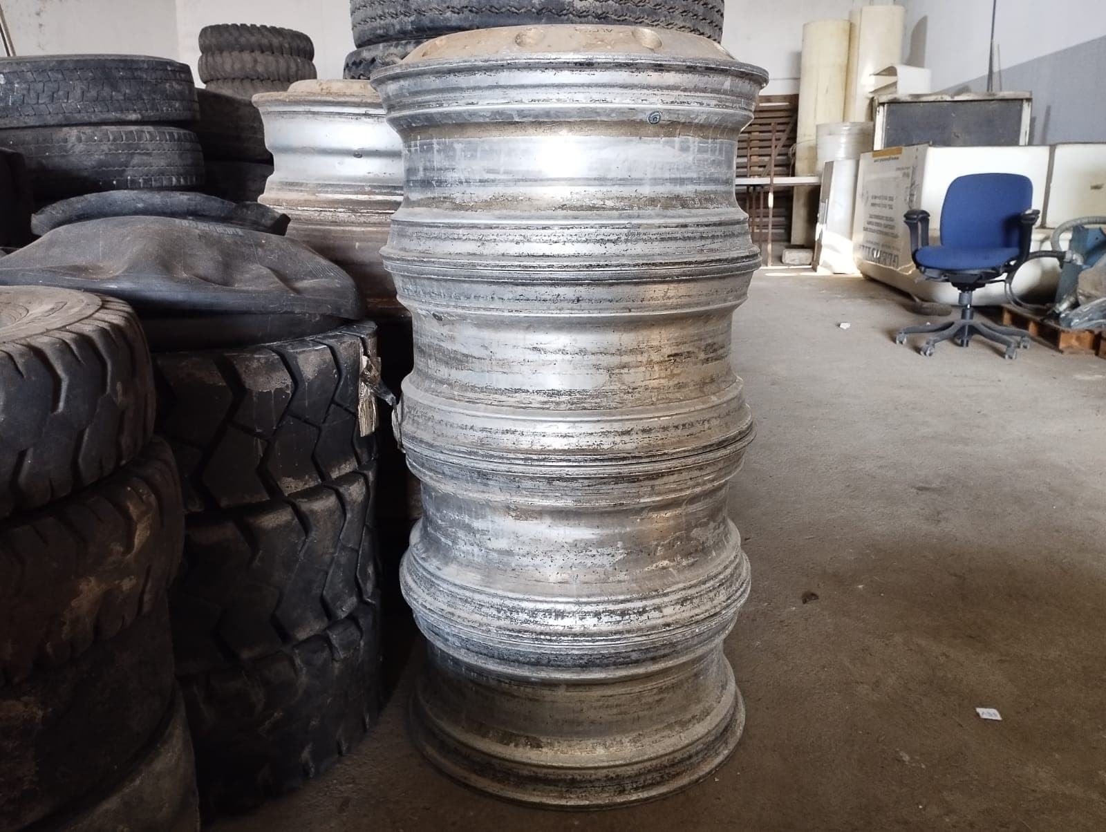 Truck rims — image 1