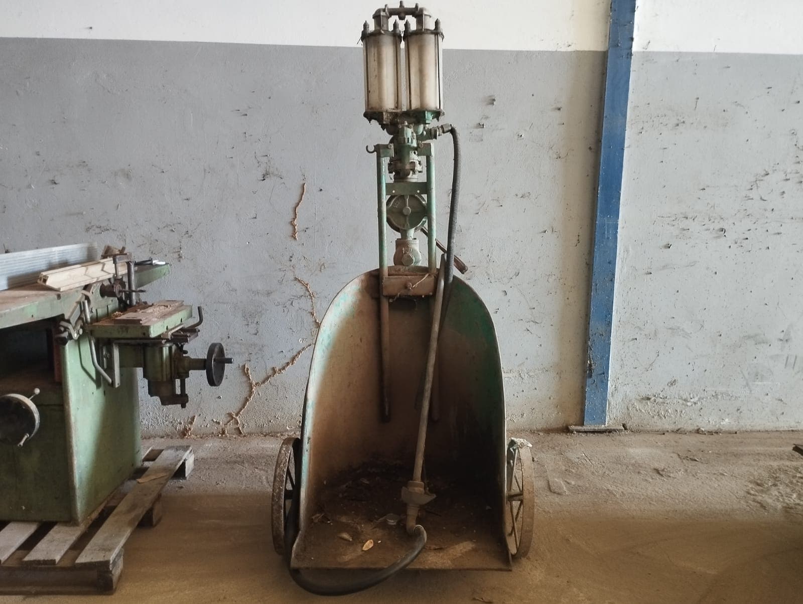 Fuel pump — image 1