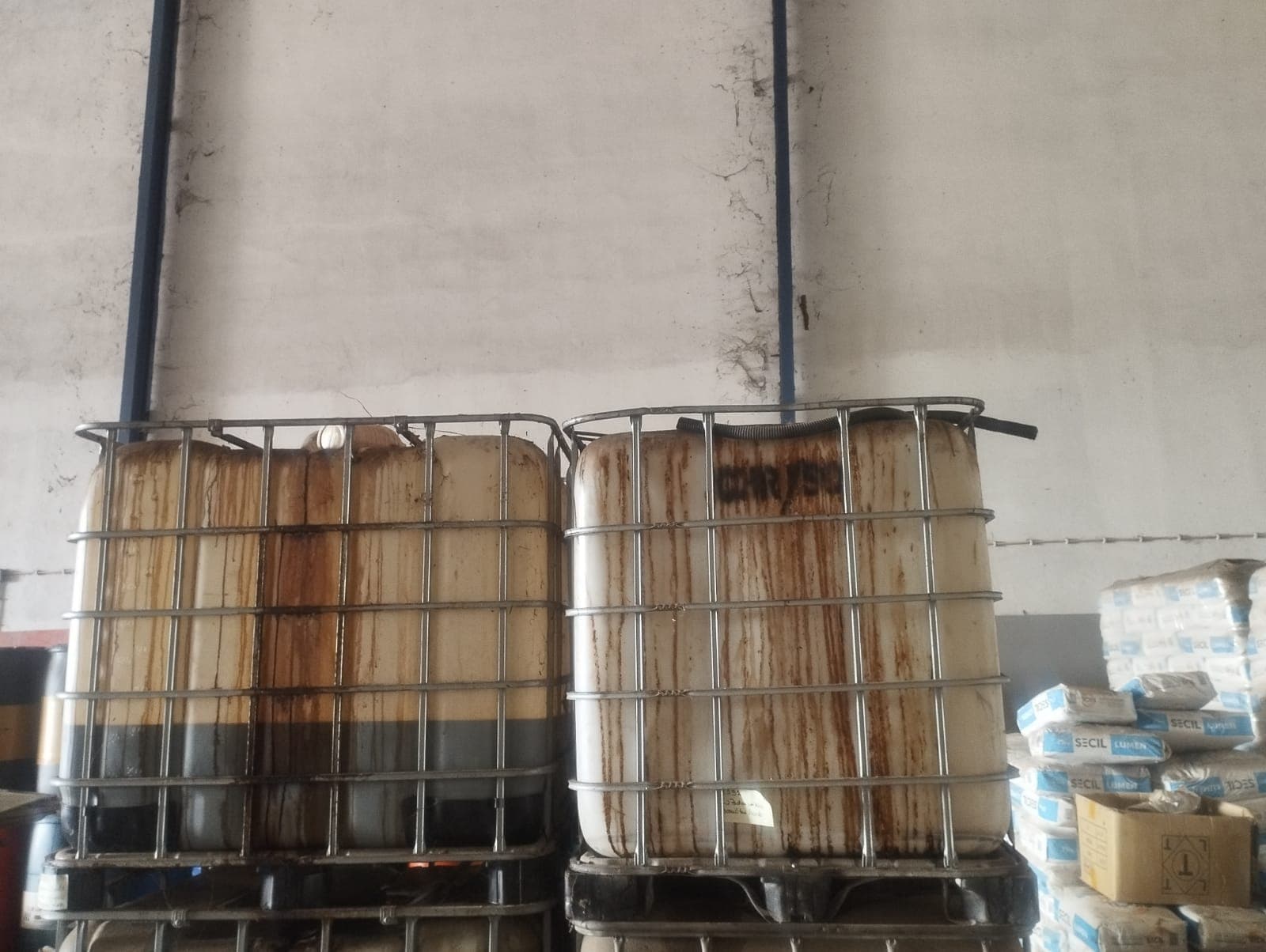 Cuves — 1000L | Tanks — 1000L — image 1