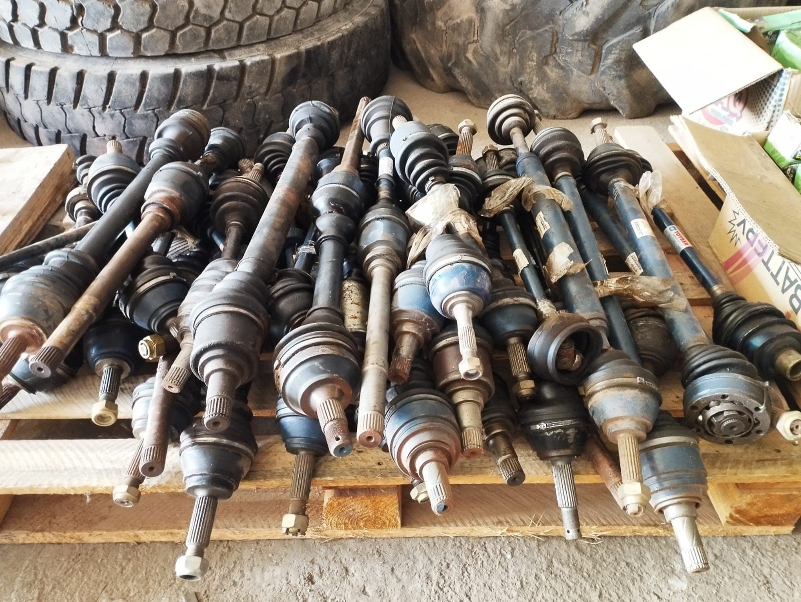 Drive shafts — image 1