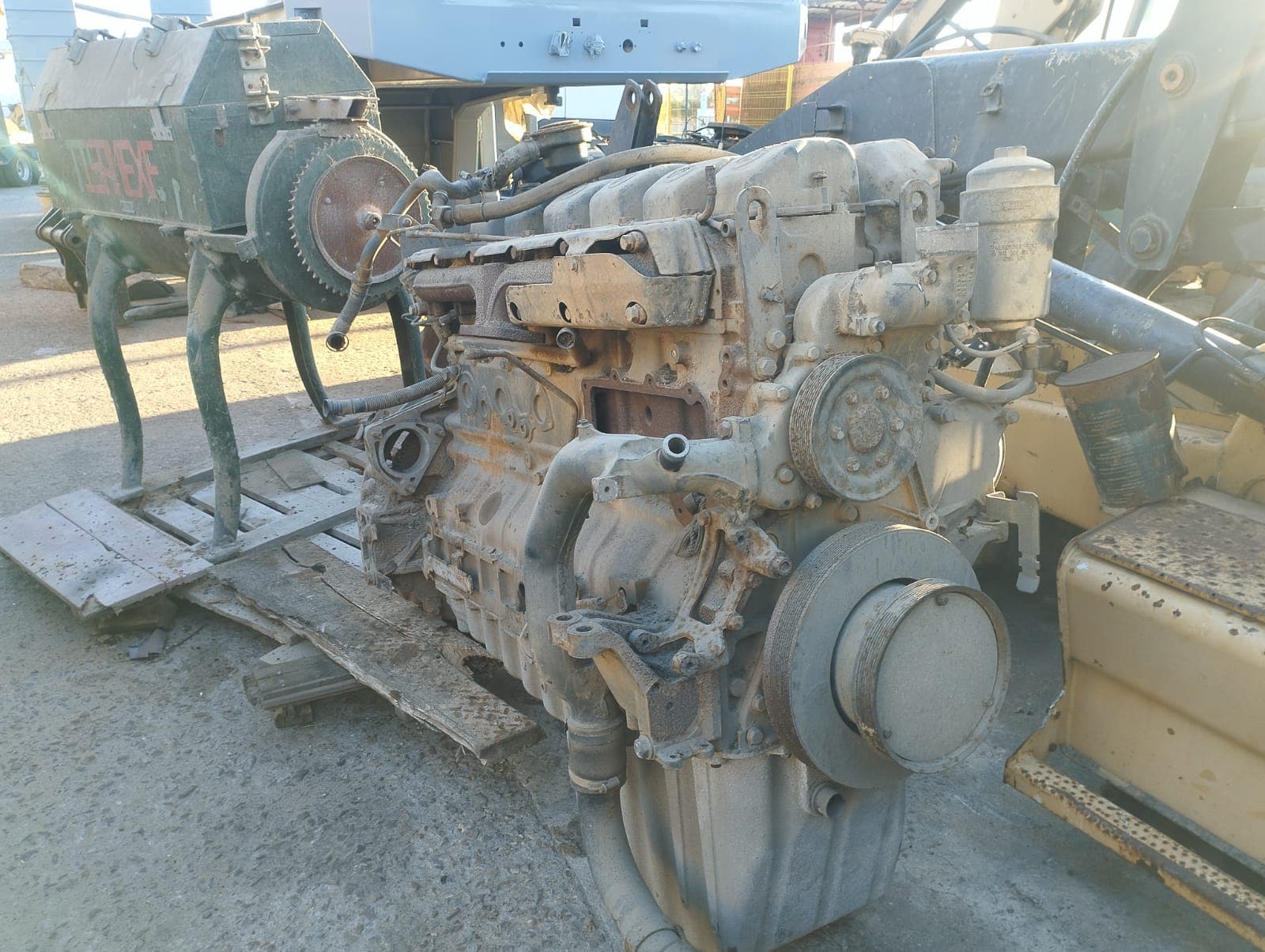 Moteur Mercedes-Benz | Mercedes-Benz engine — image 2