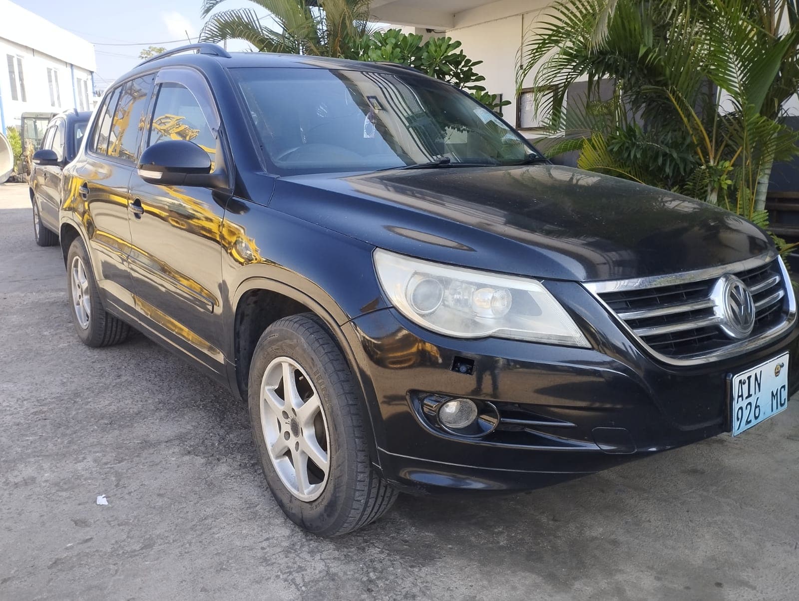 Véhicule léger — Volkswagen Tiguan 4X4 — 2008 | Light vehicle — Volkswagen Tiguan 4X4 — 2008 — image 2