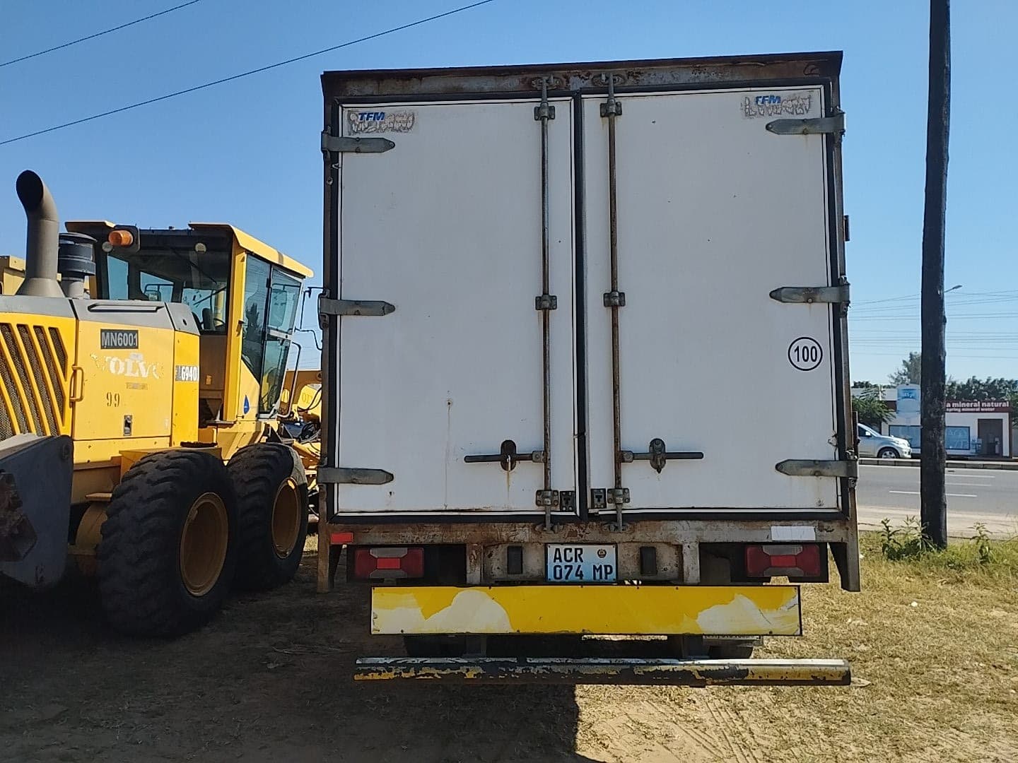 Véhicule léger — Iveco | Light vehicle — Iveco — image 8