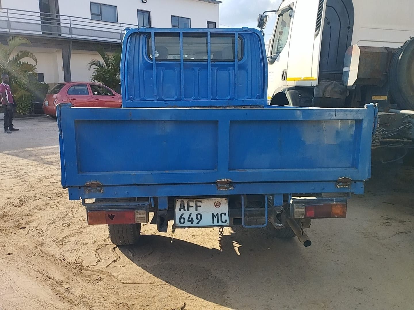 Vehículo ligero — Mitsubishi Canter 4X4 — 2003 | Light vehicle — Mitsubishi Canter 4X4 — 2003 — imagen 4