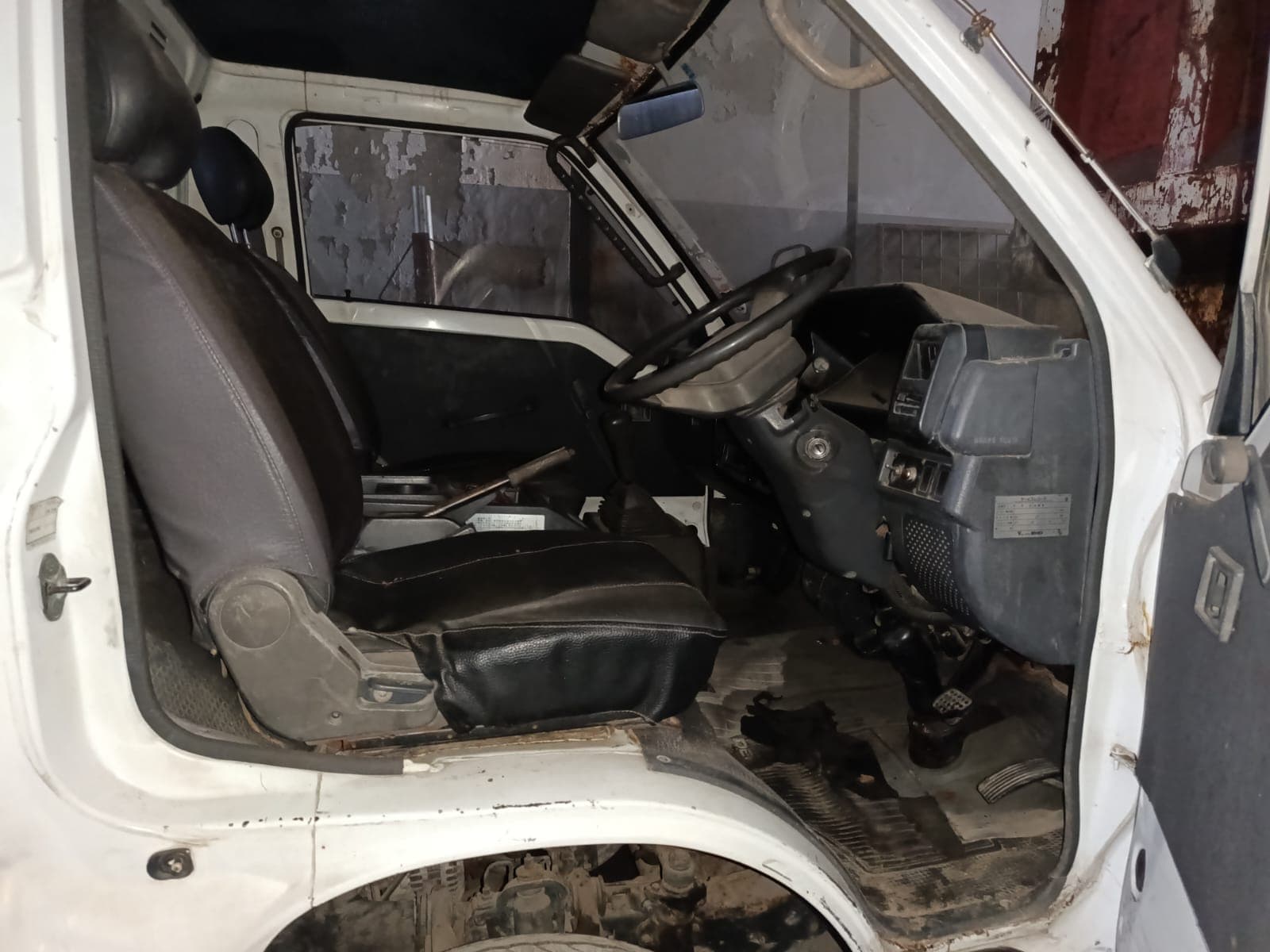 Veículo ligeiro — Mitsubishi Delica Truck 4X4 | Light vehicle — Mitsubishi Delica Truck 4X4 — imagem 6