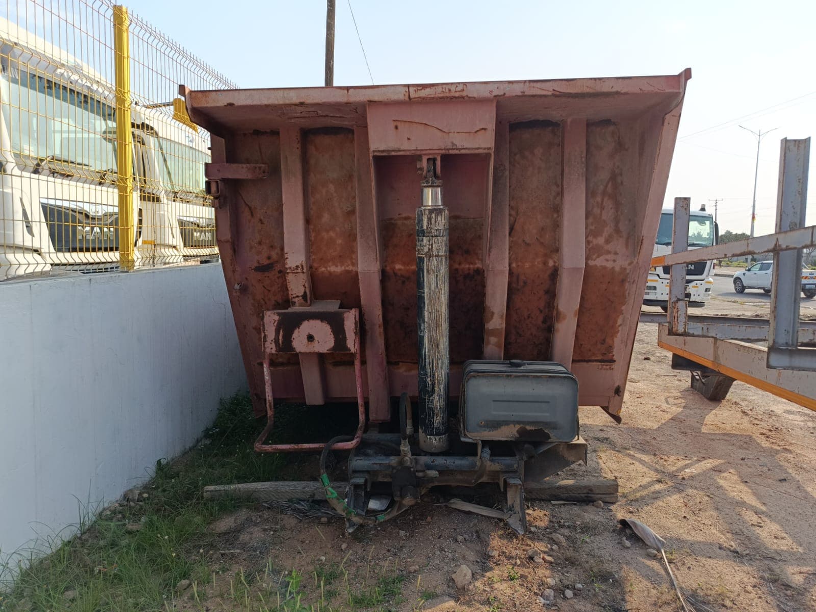 Remorque à bascule 18m3 | Tipper trailer 18 m3