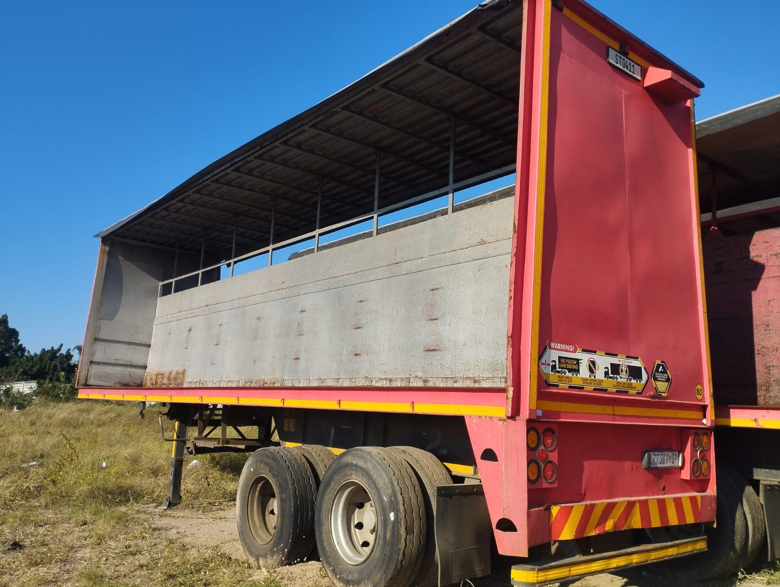 Semi-remorque — Henred Fruehauf double axle tautliner | Semi-trailer — Henred Fruehauf double axle tautliner
