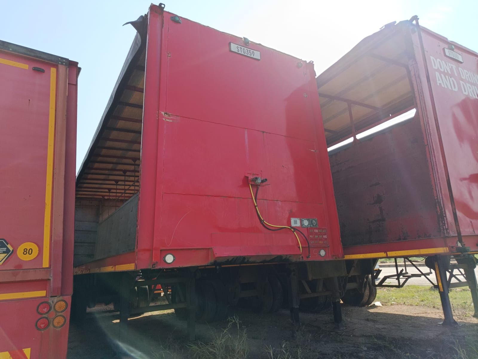 Semi-remorque — Henred Fruehauf Double Axle Tautliner | Semi-remorque — Henred Fruehauf Double Axle Tautliner — image 1