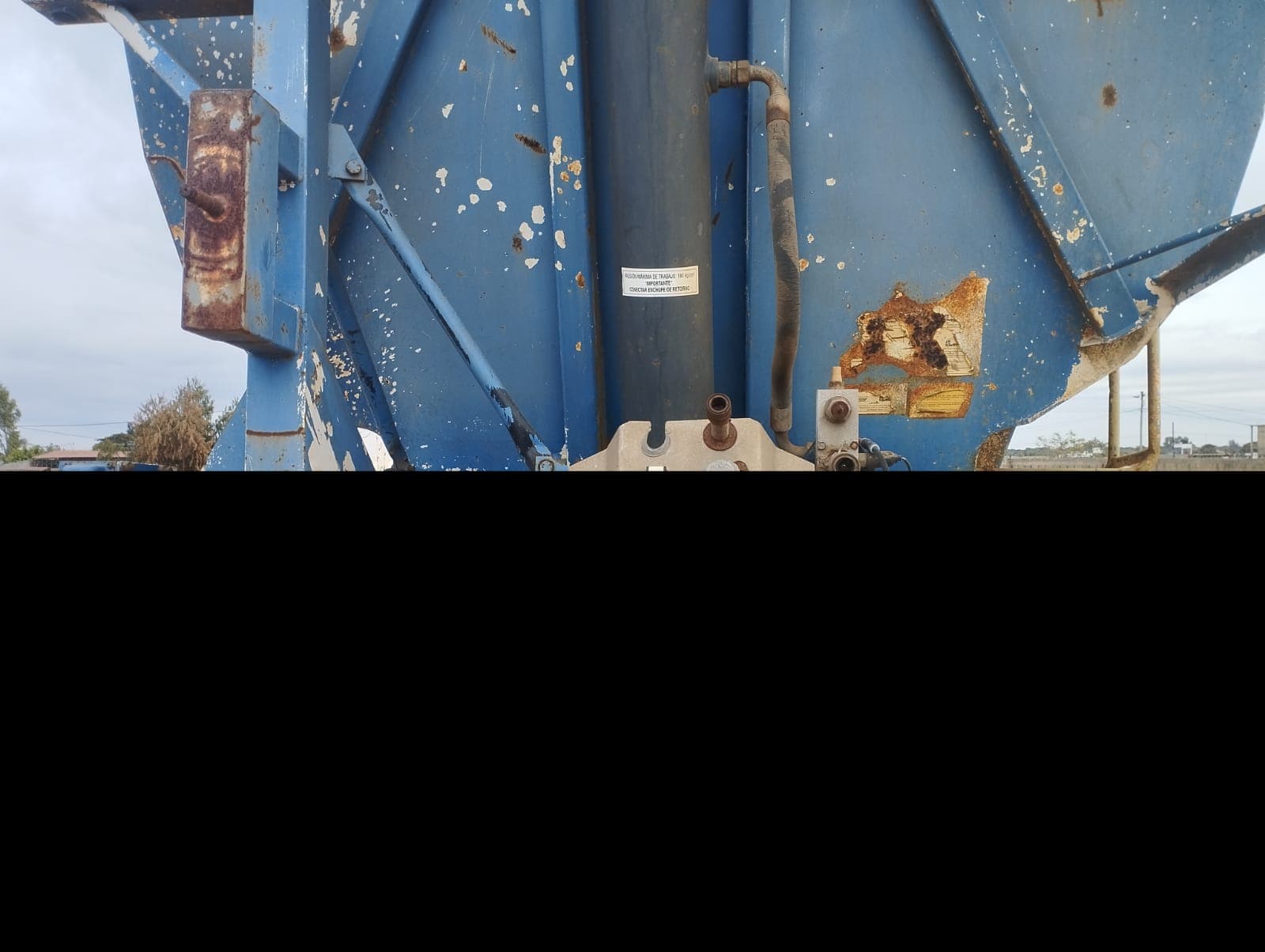 Tipper trailer — image 6