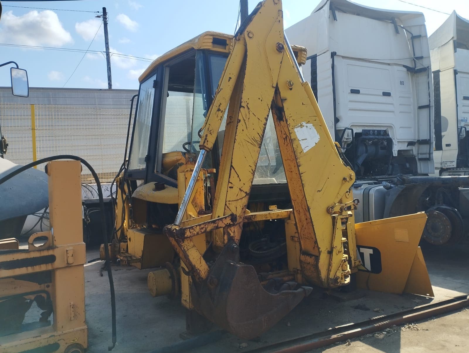 Retroexcavadora — JCB | Backhoe loader — JCB — imagen 2