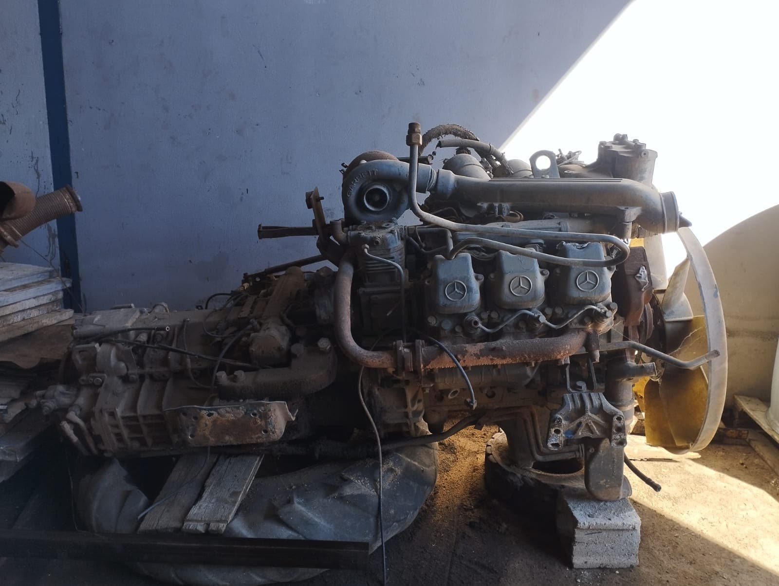 Motor diesel Mercedes-Benz | Mercedes-Benz diesel engine — imagen 3