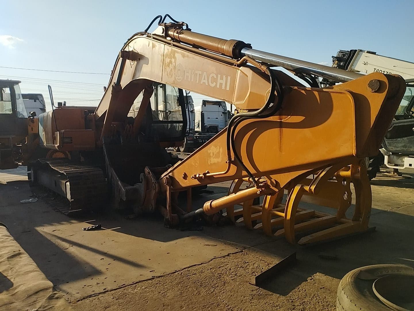 Pelleuse — Hitachi EX200-2 | Pelleuse — Hitachi EX200-2 — image 1