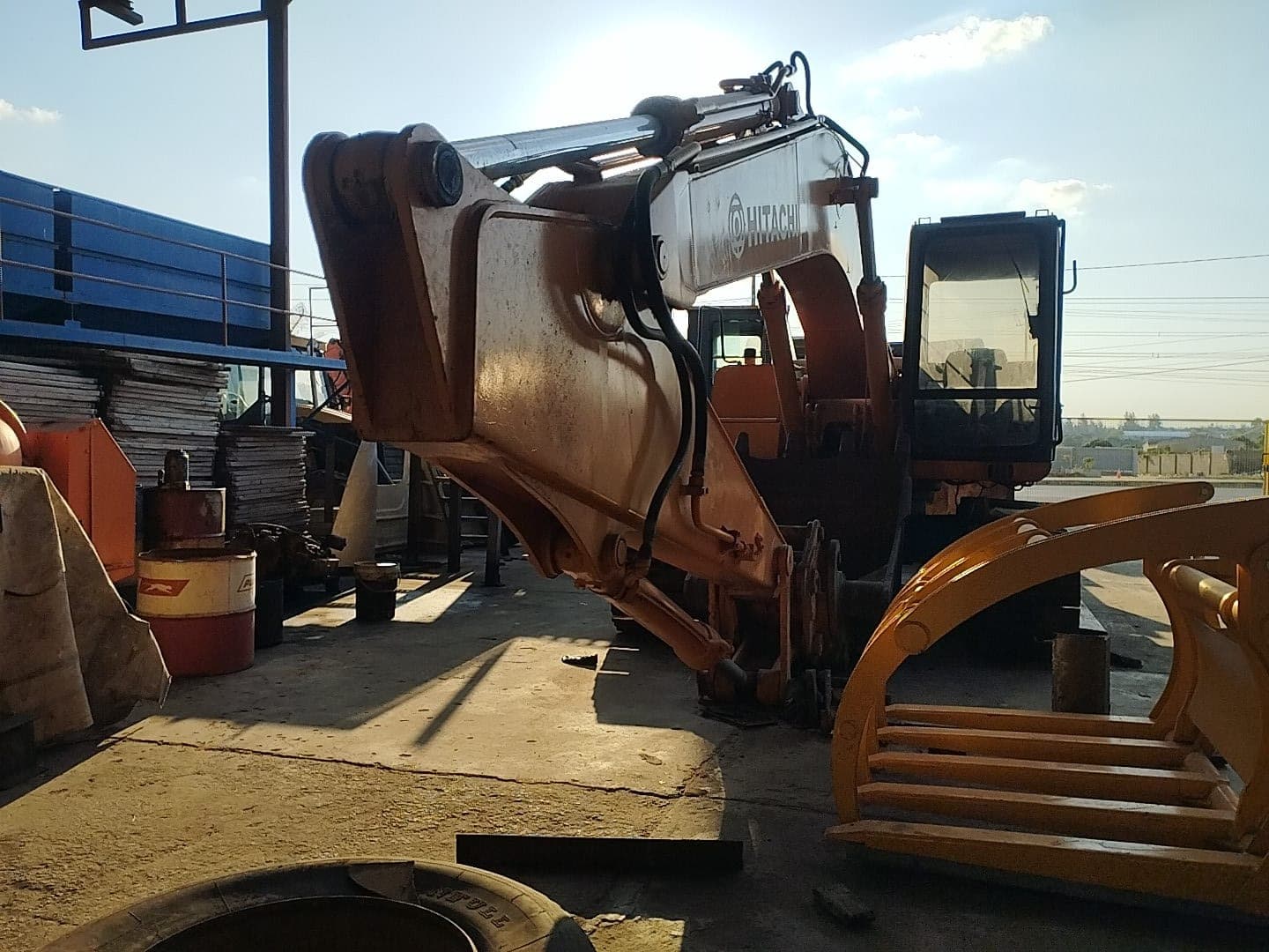 Pelleuse — Hitachi EX200-2 | Pelleuse — Hitachi EX200-2 — image 9