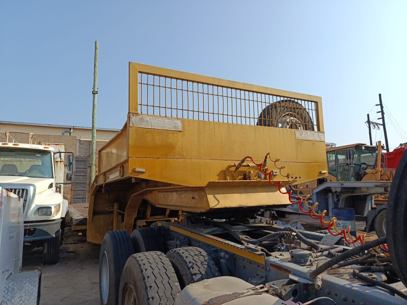 Semirremolque (plataforma) — Robust Kaiser S650 | Semi-trailer (lowbed) — Robust Kaiser S650 — imagen 6
