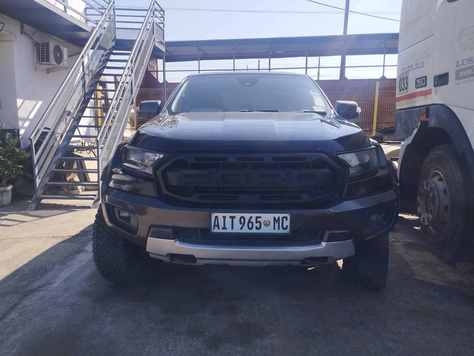 Light vehicle — Ford Ranger Raptor — 2019 — image 15