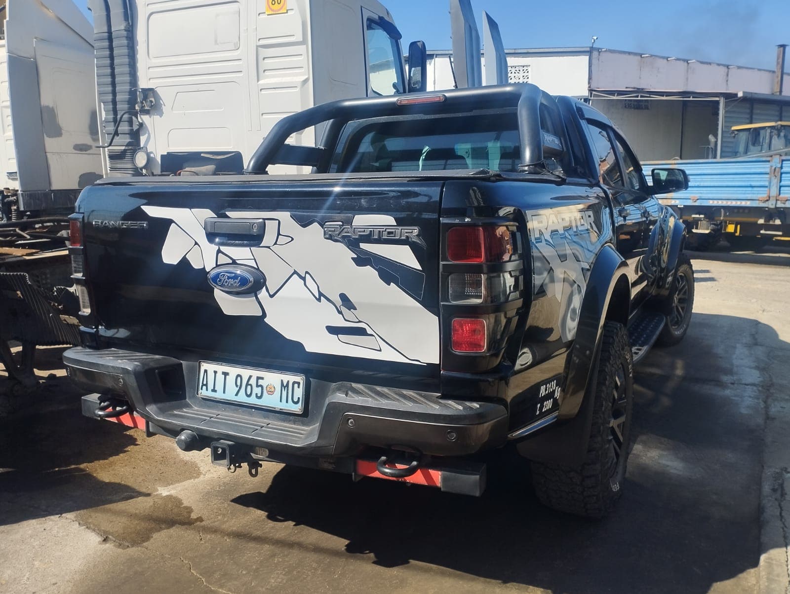 Light vehicle — Ford Ranger Raptor — 2019 — image 11