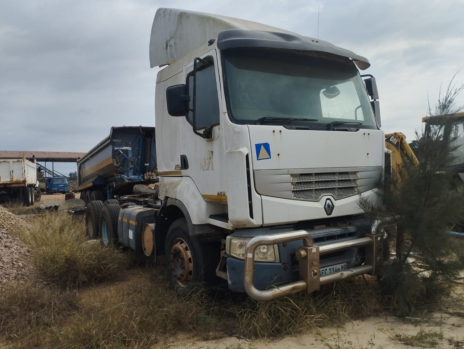 Camião — Renault Premium Lander | Truck — Renault Premium Lander — imagem 12