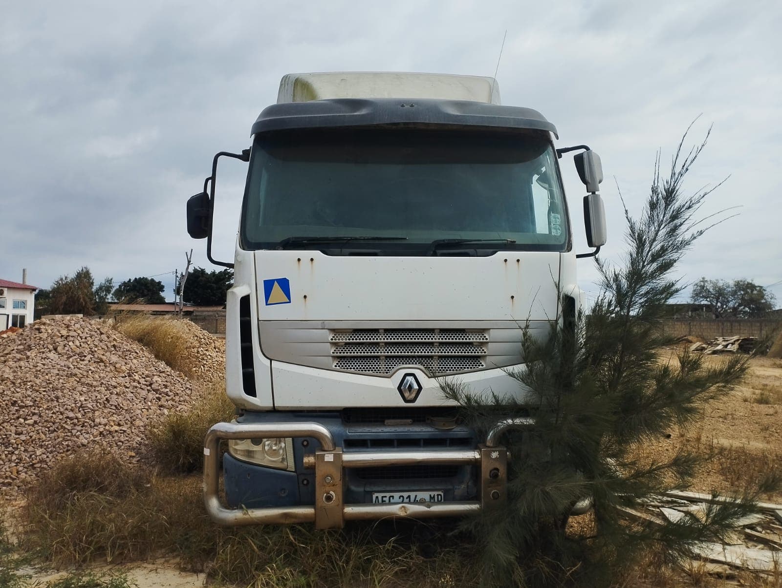 Camião — Renault Premium Lander | Truck — Renault Premium Lander — imagem 11