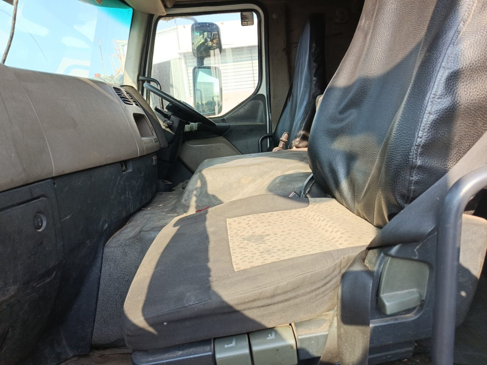 Camião — Renault 380 DXi | Truck — Renault 380 DXi — imagem 4