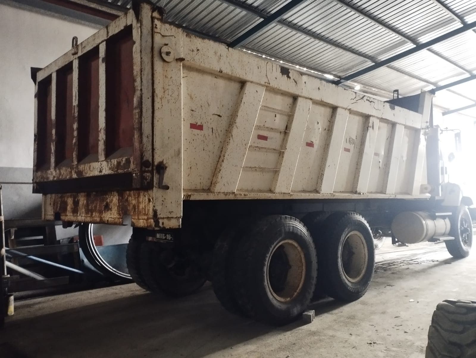 Camión volquete — International Paystar 5600 | Dump truck — International Paystar 5600 — imagen 8