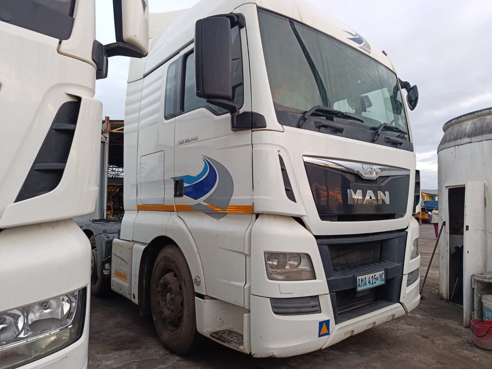 Camión — MAN TGX 26.440 | Truck — MAN TGX 26.440 — imagen 1