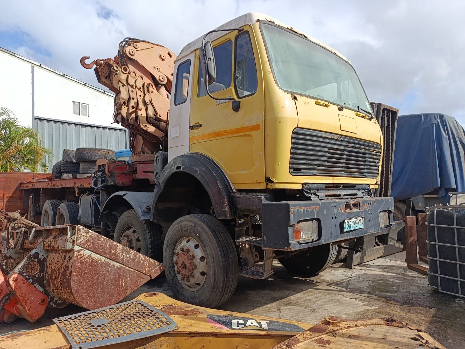 Camion — Mercedes-Benz 3535 - 8 x 8 | Camion — Mercedes-Benz 3535 - 8 x 8 — image 3