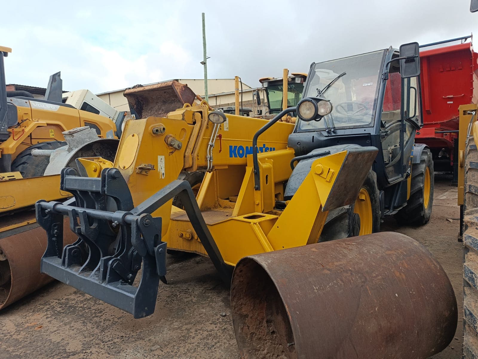 Chargeuse télescopique — Komatsu 613 Turbo — 2008 | Chargeuse télescopique — Komatsu 613 Turbo — 2008 — image 2