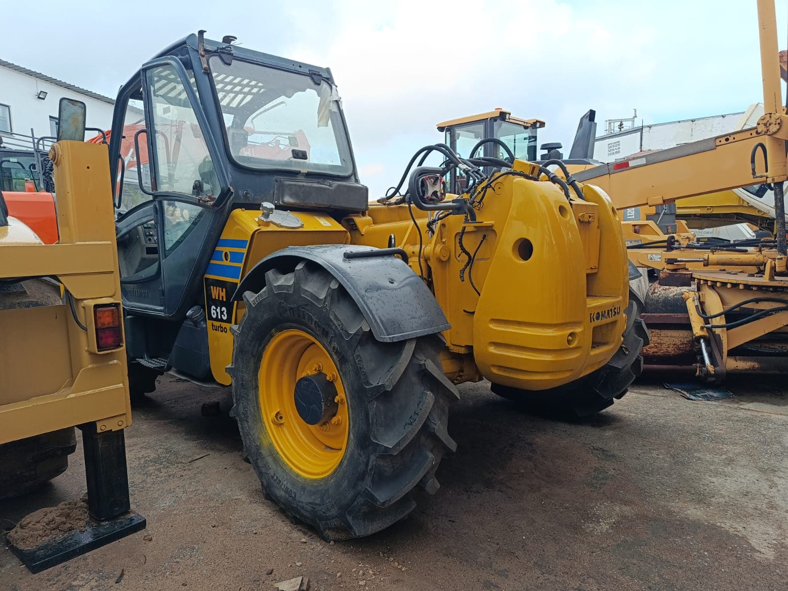 Chargeuse télescopique — Komatsu 613 Turbo — 2008 | Chargeuse télescopique — Komatsu 613 Turbo — 2008 — image 4
