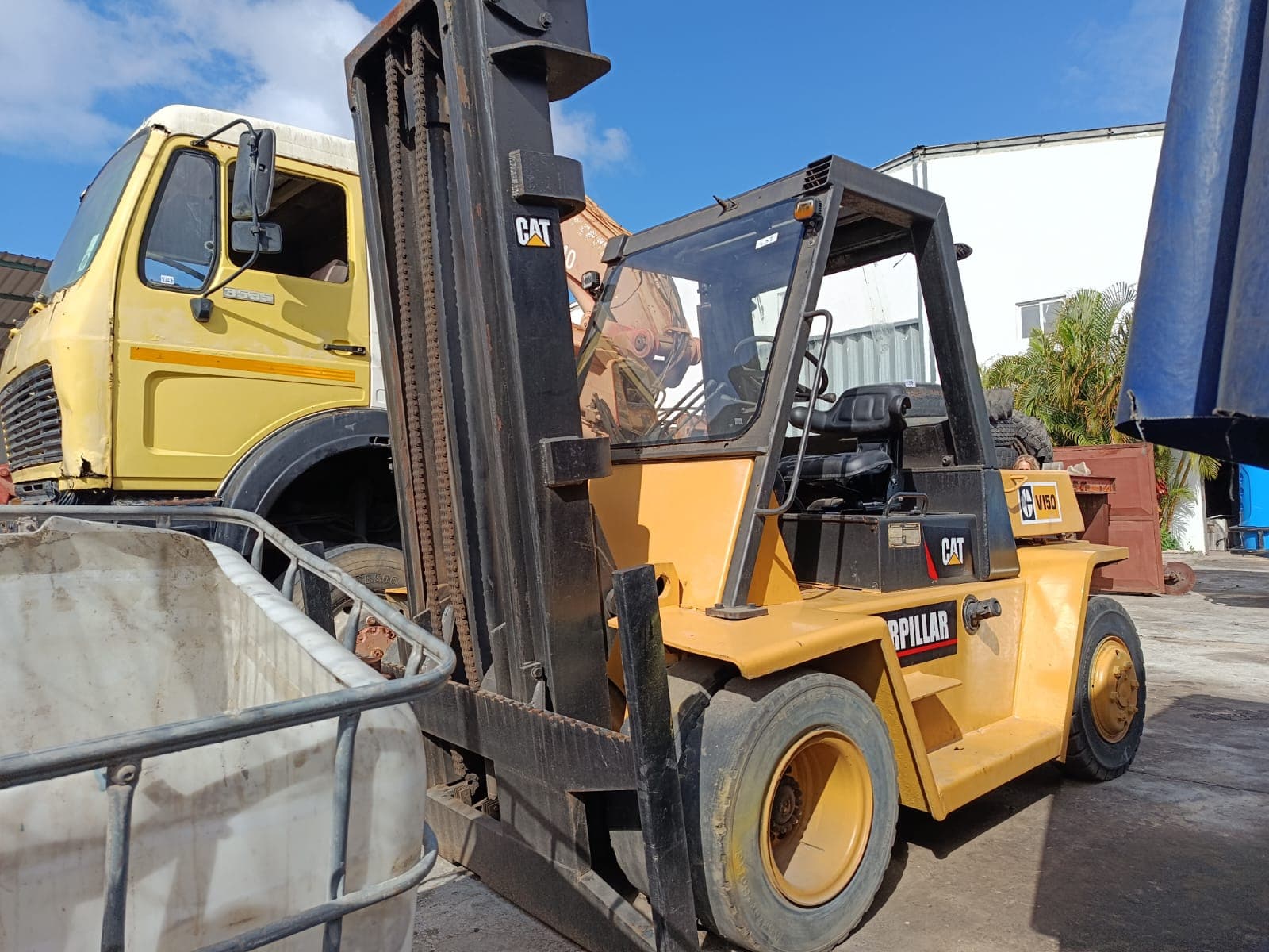 Montacargas — Caterpillar V150 | Forklift — Caterpillar V150 — imagen 9