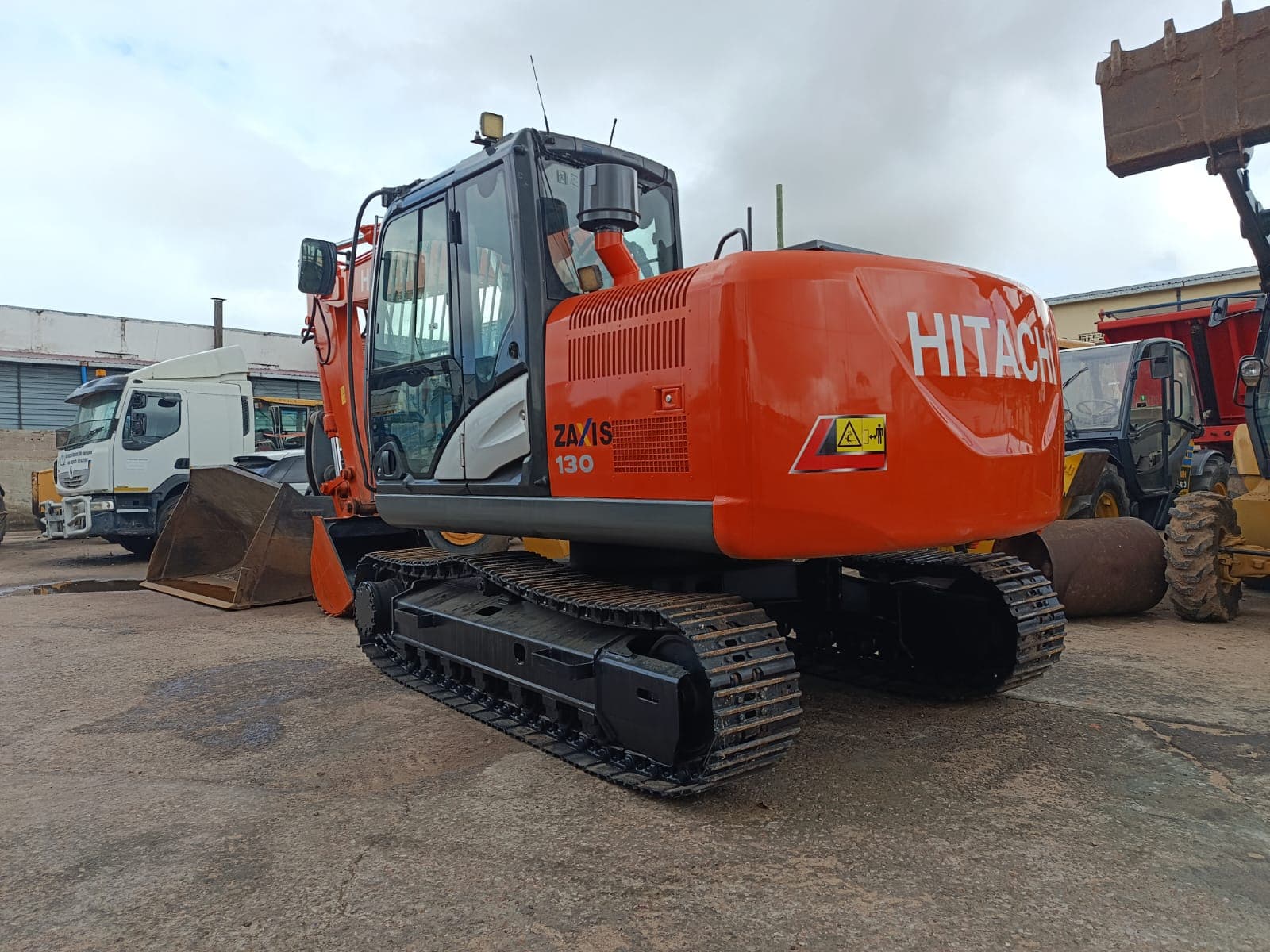 Excavadora — Hitachi ZX130 - 5G | Excavator — Hitachi ZX130 - 5G — imagen 2