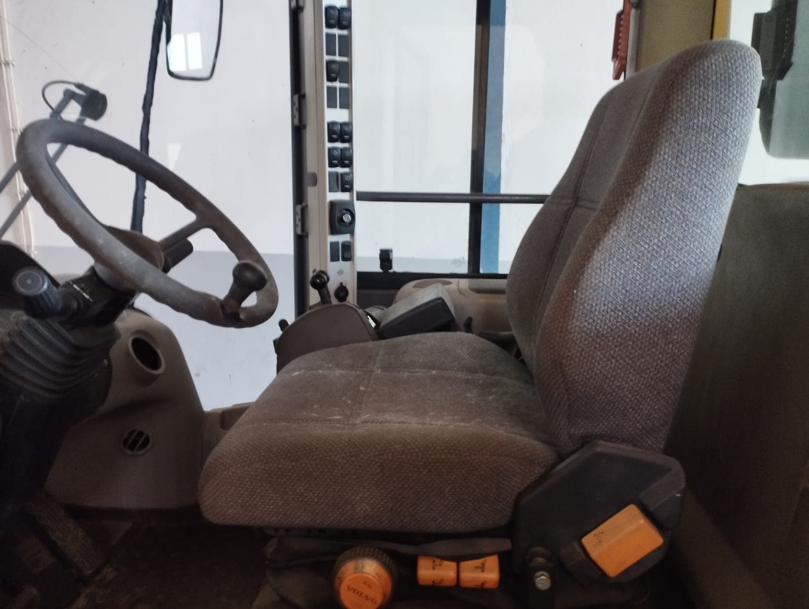 Chargeuse sur pneus — Volvo L90F | Chargeuse sur pneus — Volvo L90F — image 3