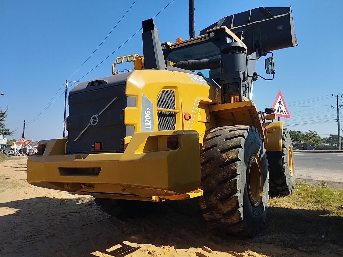 Wheel loader — Volvo L120G — 2019 — image 6