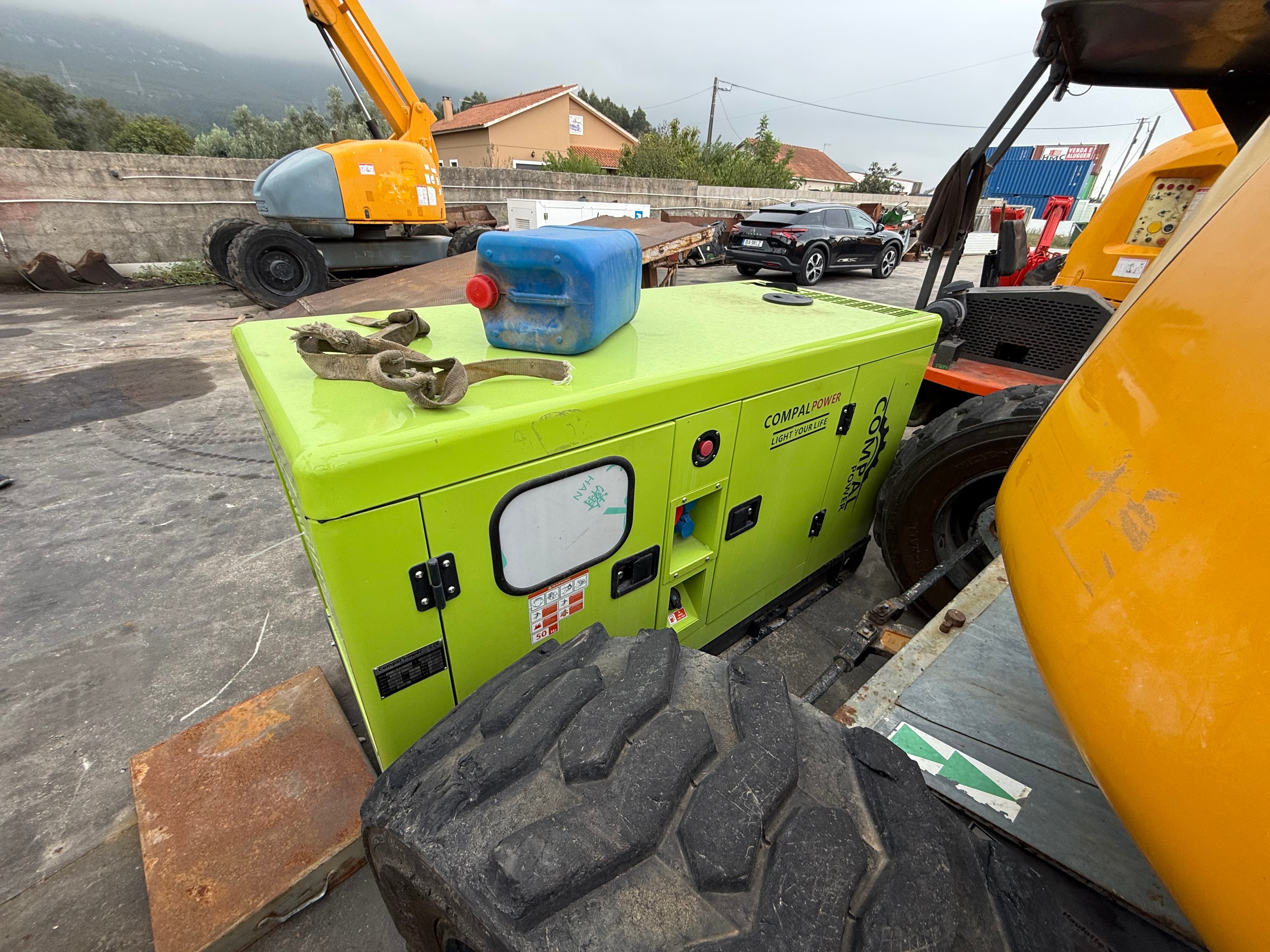 Generador Compal Power VG-R30 — imagen 3