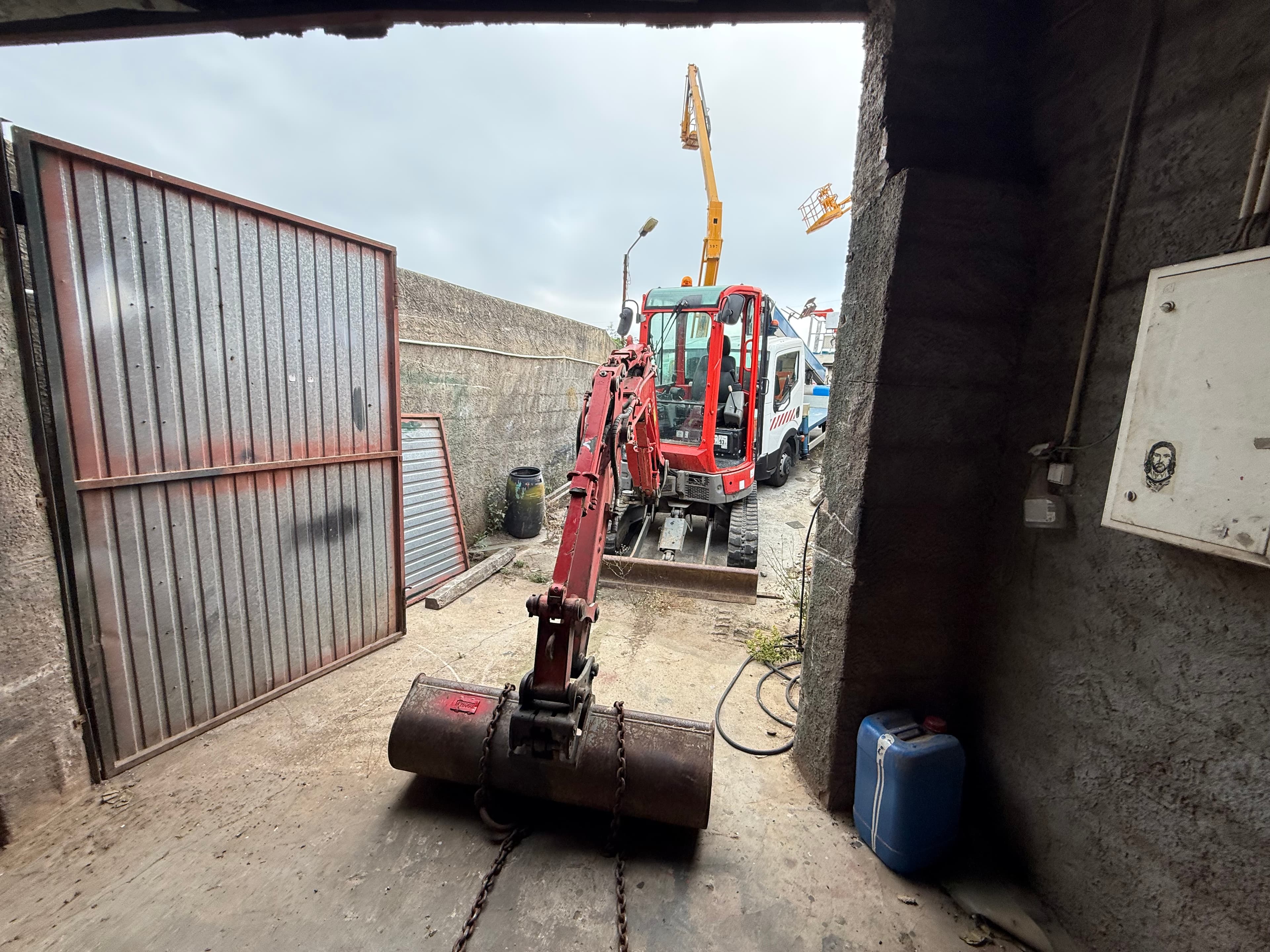 Mini Giratória Yanmar VIO25-6CR