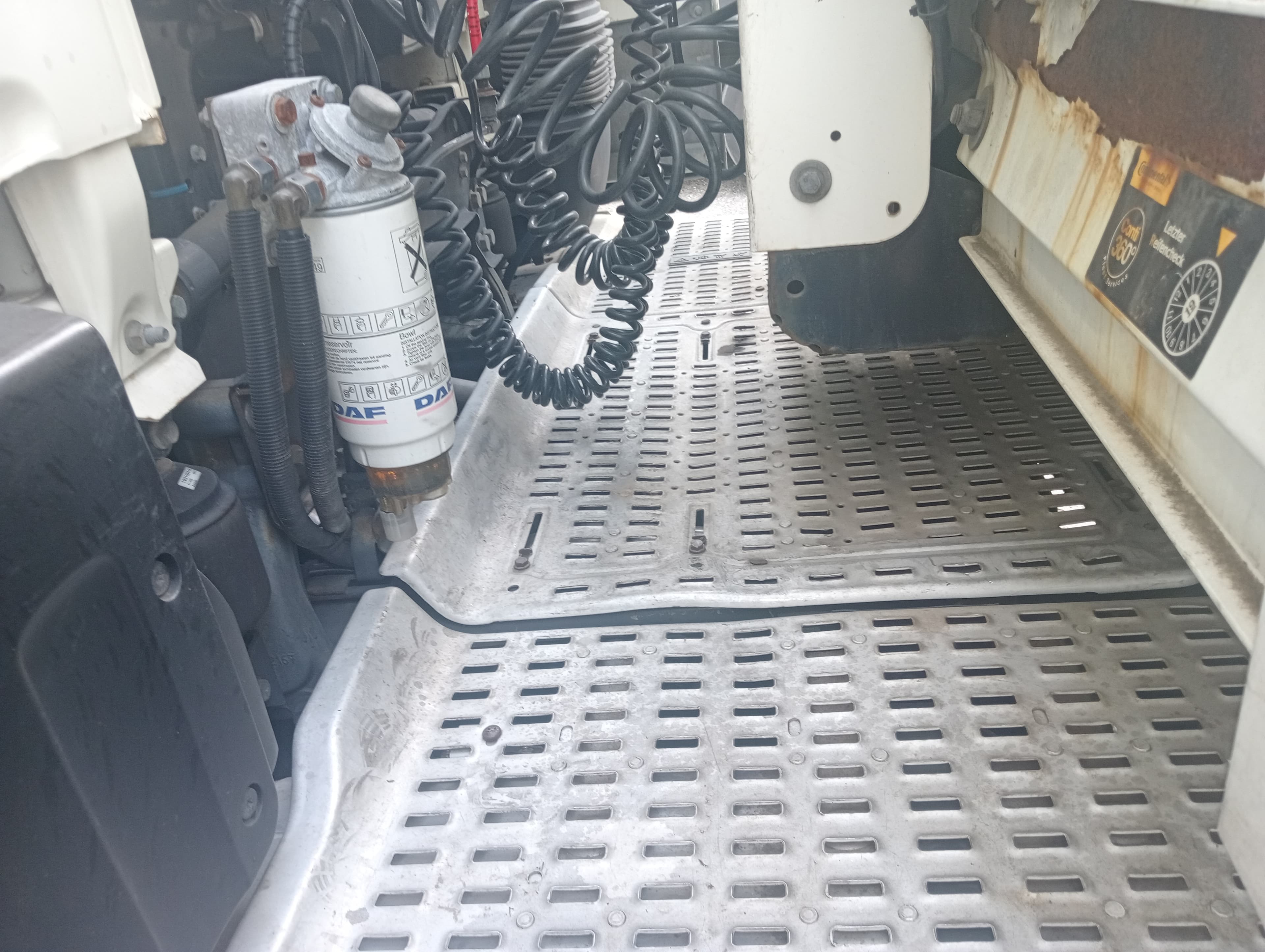 DAF XF 460 · Año 2014 — imagen 9