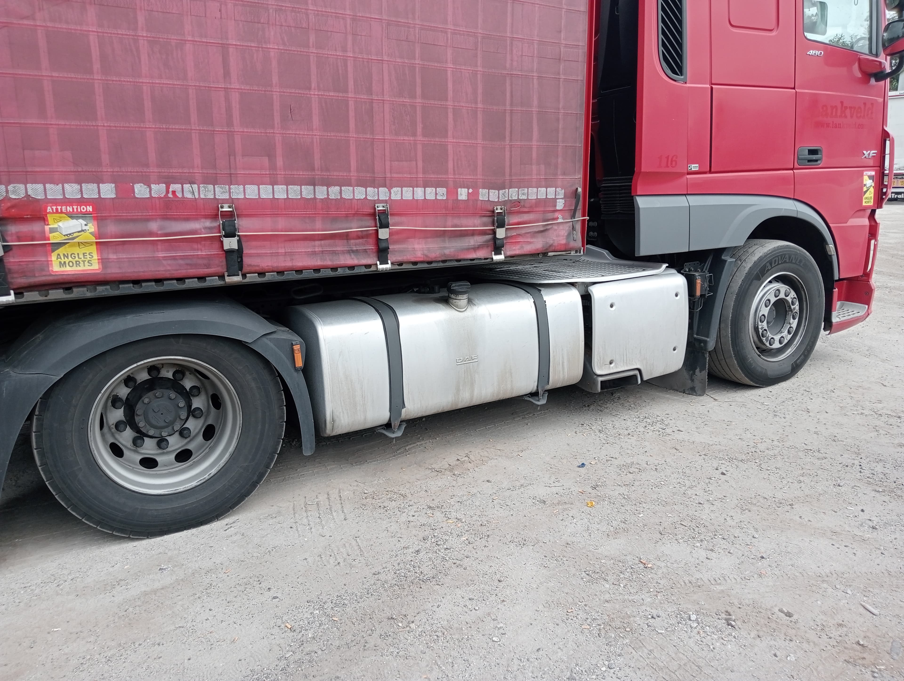 DAF XF 480 · Ano 2017 — imagem 4