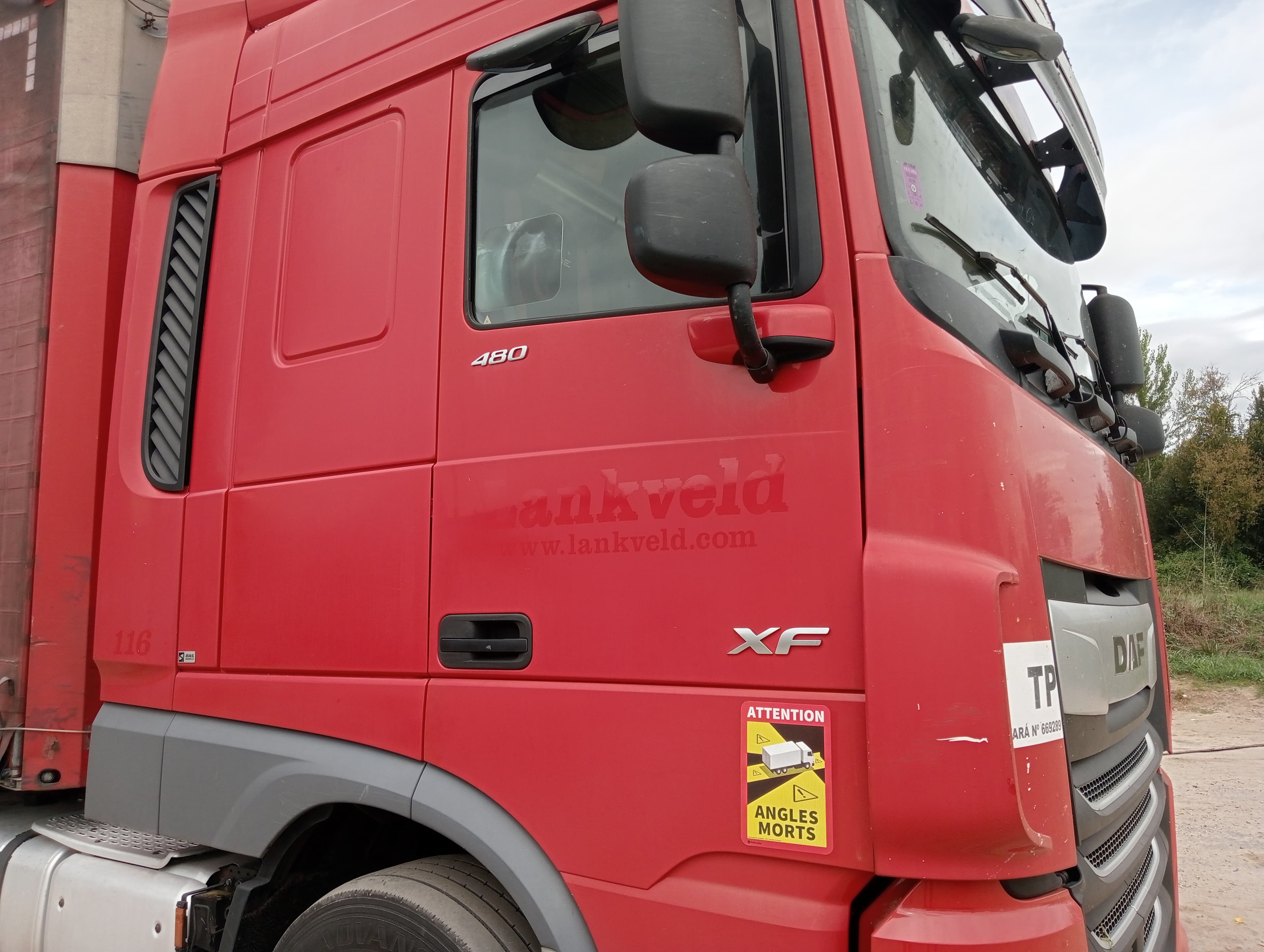 DAF XF 480 · Ano 2017 — imagem 3