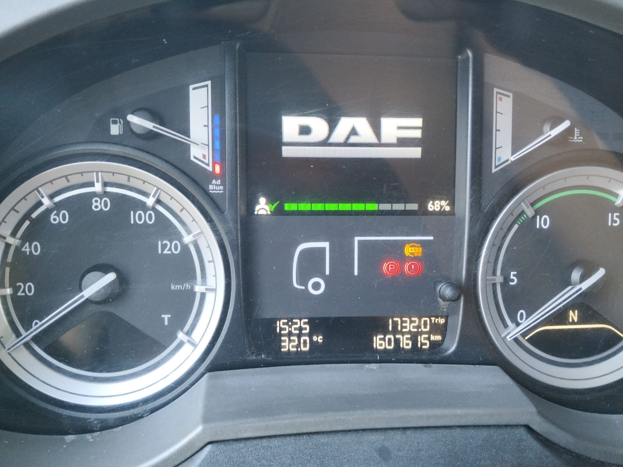 DAF XF 460 · Año 2014 — imagen 3
