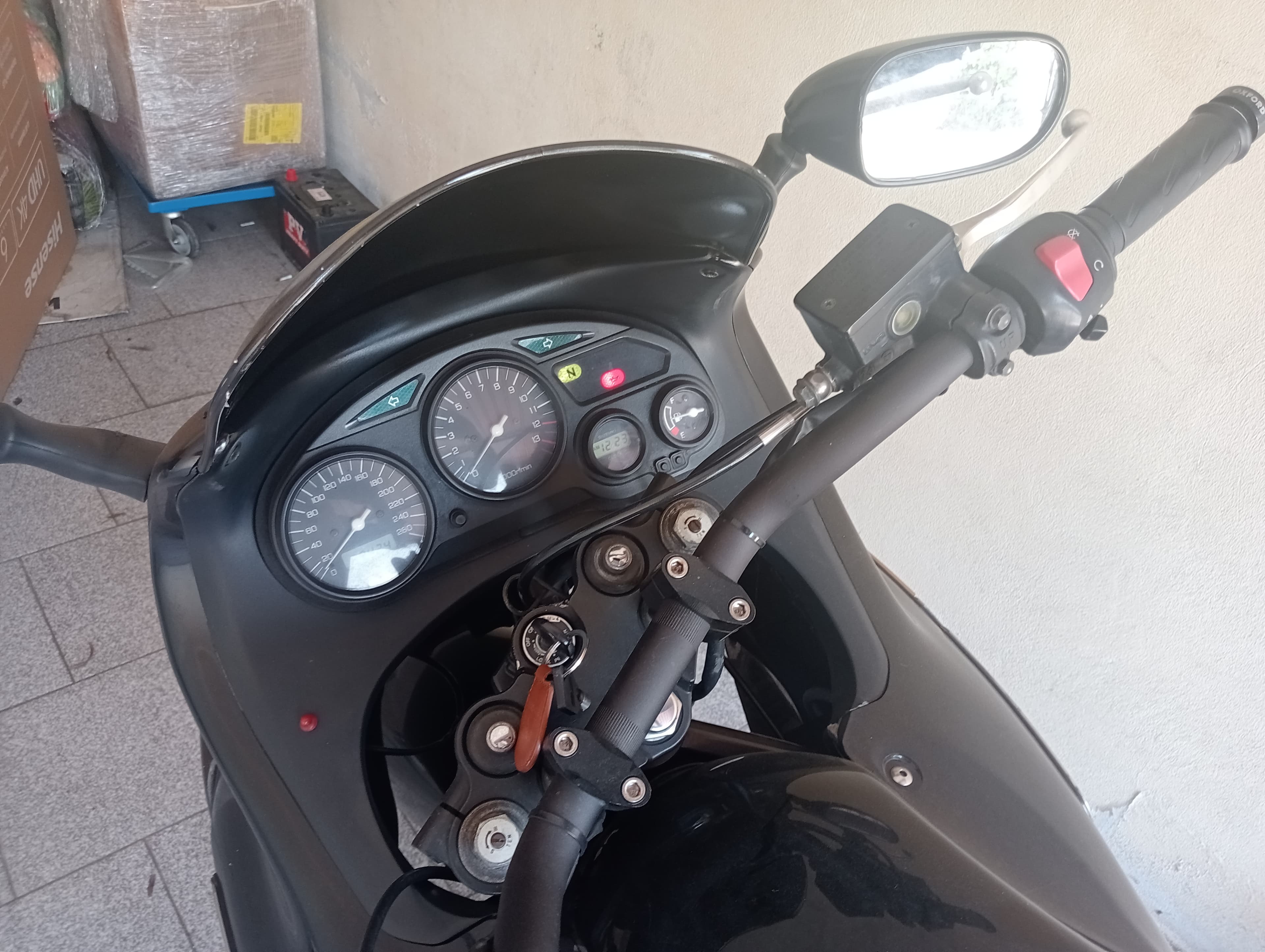 SUZUKI GSX 750F · Ano 2003 — image 6