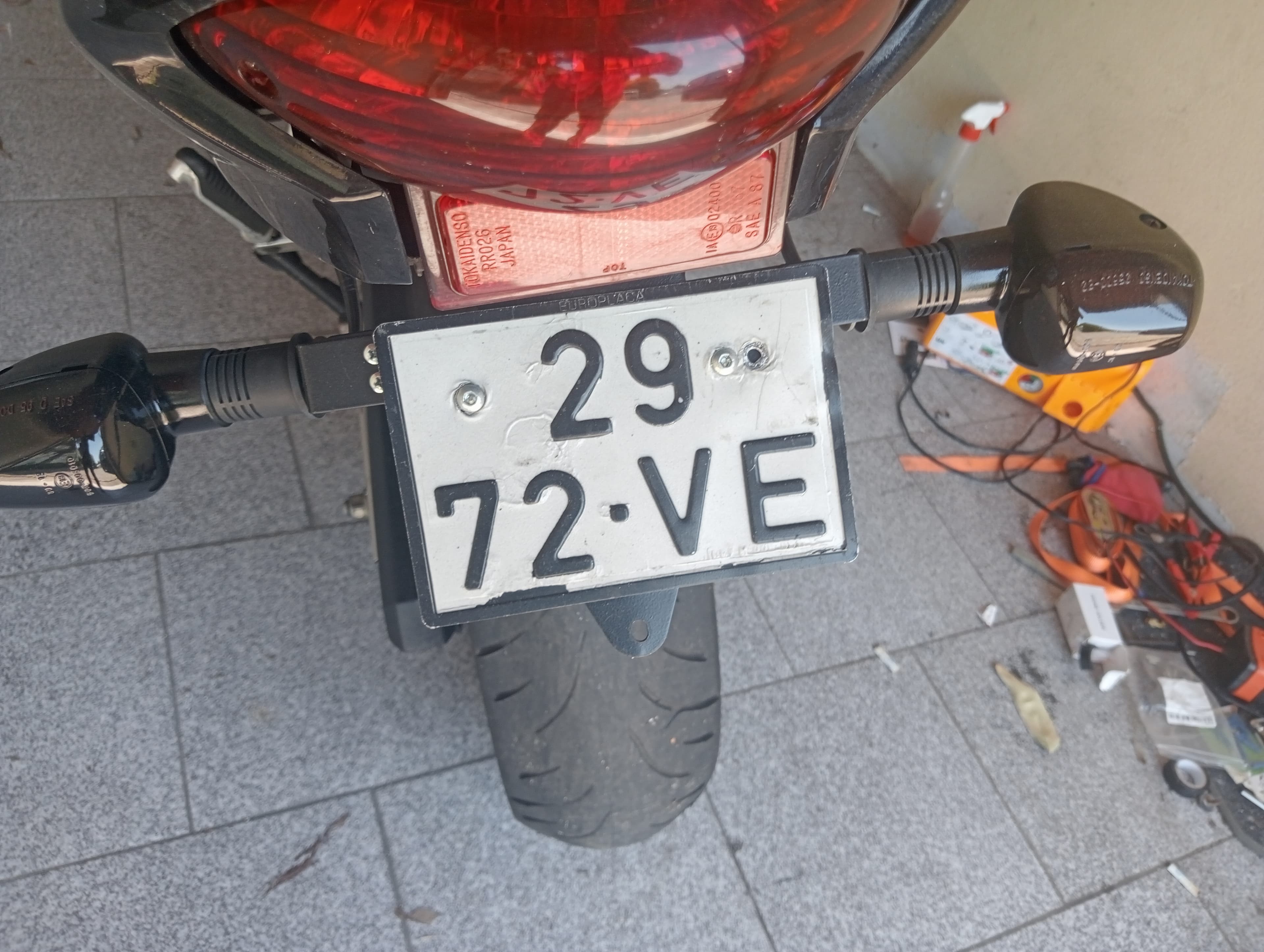 SUZUKI GSX 750F · Ano 2003 — image 7